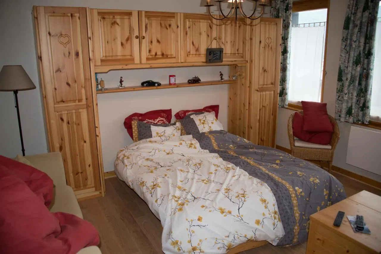 Courchevel 1550 – VERITABLE SKI AUX PIEDS – APPARTEMENT LES TOVETS T2 – 47m2 – 4P